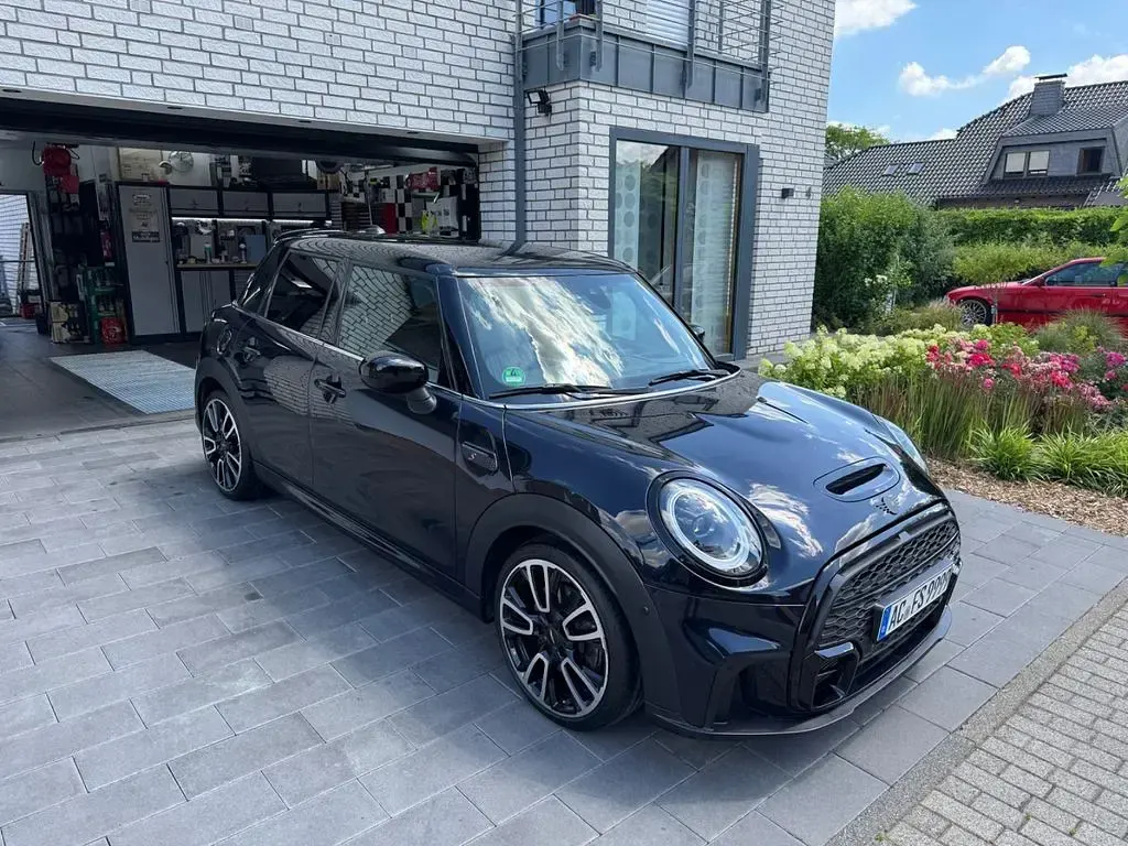 Second-hand Mini John Cooper Works 178 CP (130 kW) 2021 Albastru Hatchback