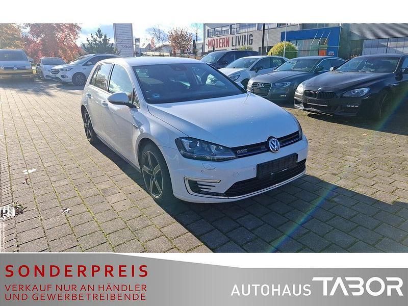 Gebraucht VW Golf VII GTE 150 PS (110 kW) 2016 Pure white Limousine