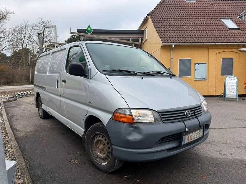 Gebraucht Toyota HiAce 102 PS (75 kW) 2005 Silber Van / Kleinbus