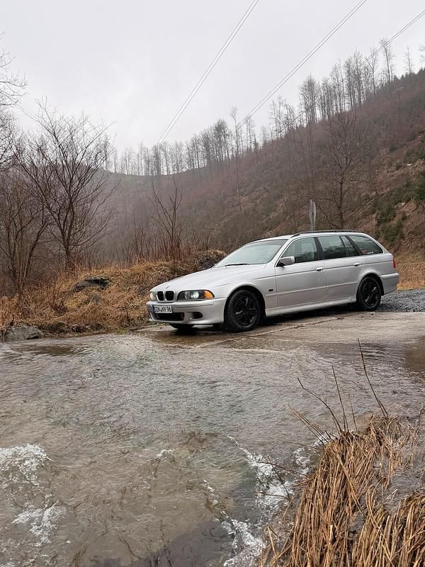 Gebraucht BMW 525 163 PS (119 kW) 2003 Silber Kombi