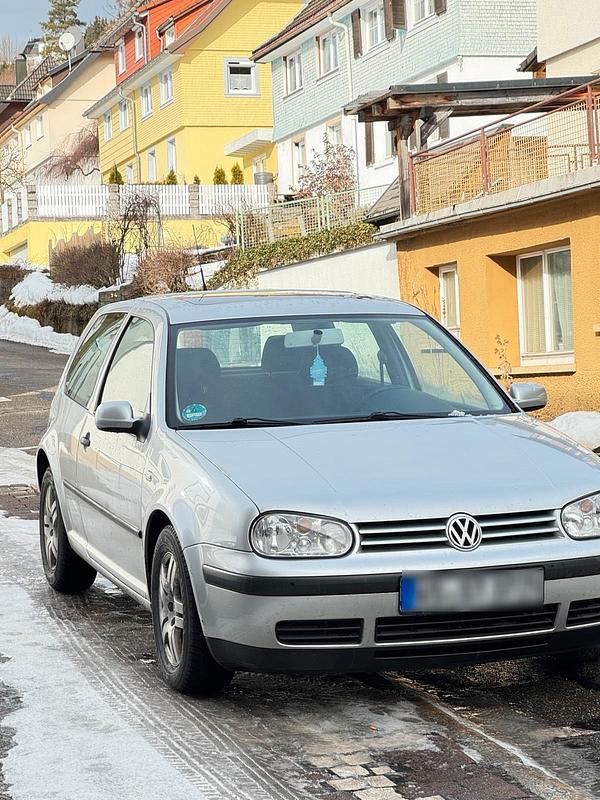 Gebraucht VW Golf IV 75 PS (55 kW) 2001 Silber Kleinwagen