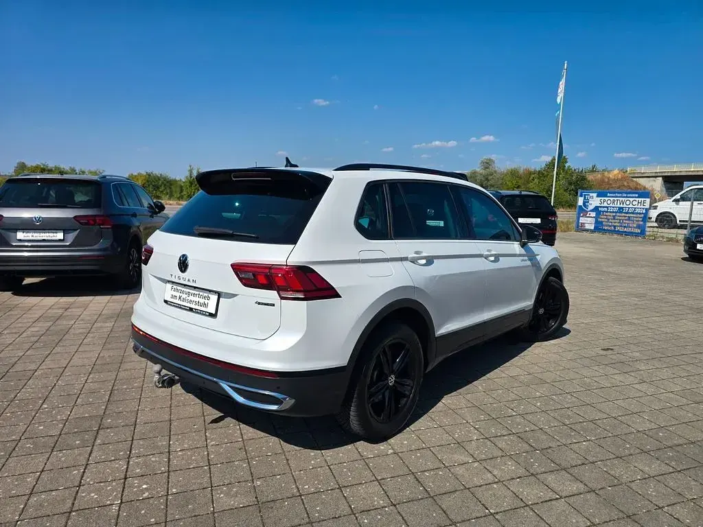 Gebraucht VW Tiguan Sportline 200 PS (147 kW) 2023 Weiß SUV