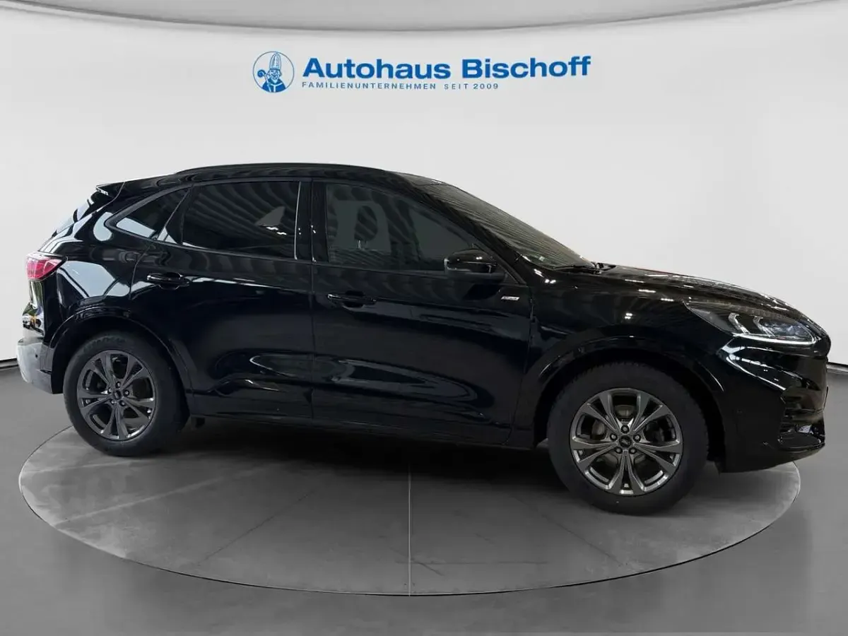 Gebraucht Ford Kuga ST-Line X 120 PS (88 kW) 2024 Obsidianschwarz metallic SUV