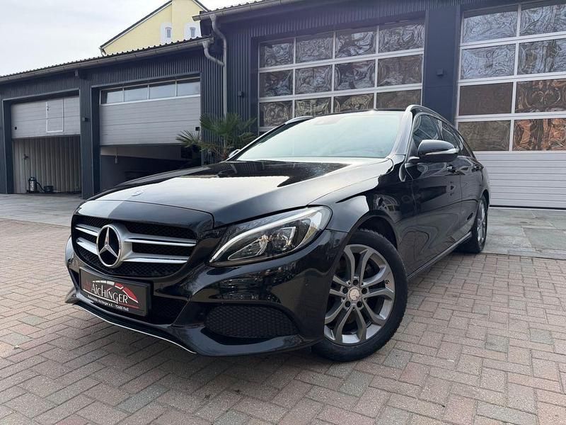Gebraucht Mercedes C220 170 PS (125 kW) 2015 Schwarz Kombi