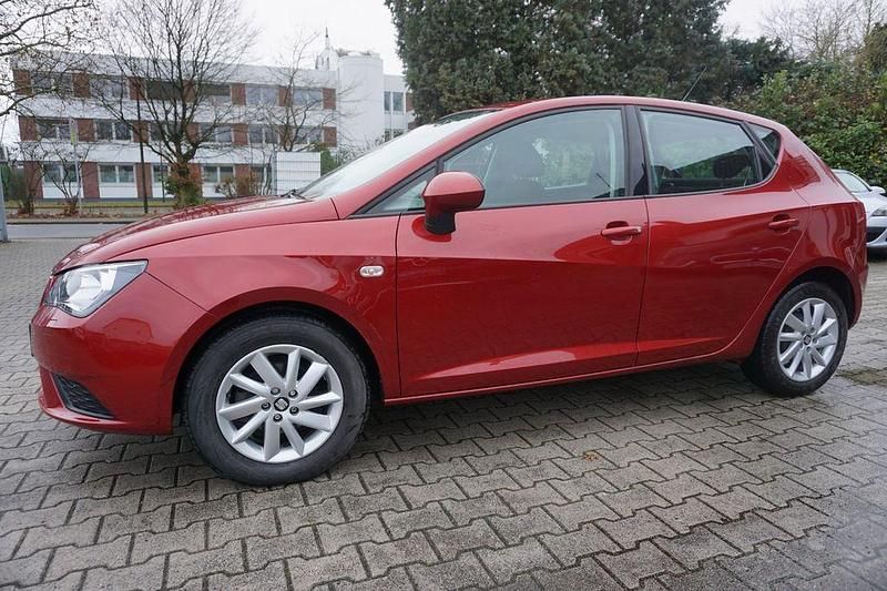 Gebraucht Seat Ibiza Style 69 PS (50 kW) 2014 Rot Limousine