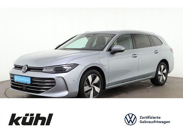 Oyster silver metallic Gebraucht 2025 VW Passat Business Kombi | 34.690 € (Guter Preis) - Bild 1/4