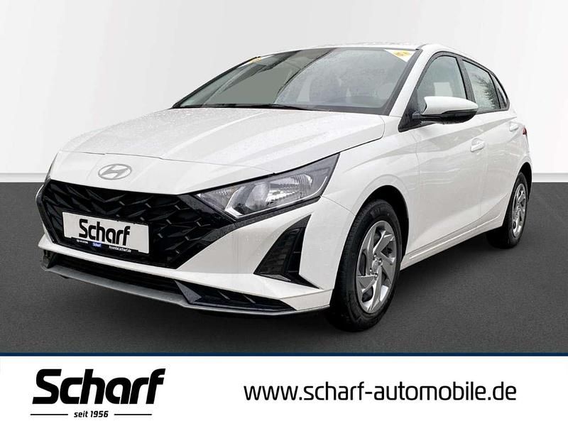 Weiss Gebraucht 2025 Hyundai i20 Select Kleinwagen | 17.290 € (Guter Preis) - Bild 1/3