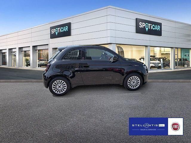 Neu Fiat 500e Red 69 kW (95 PS) 2025 Schwarz Limousine