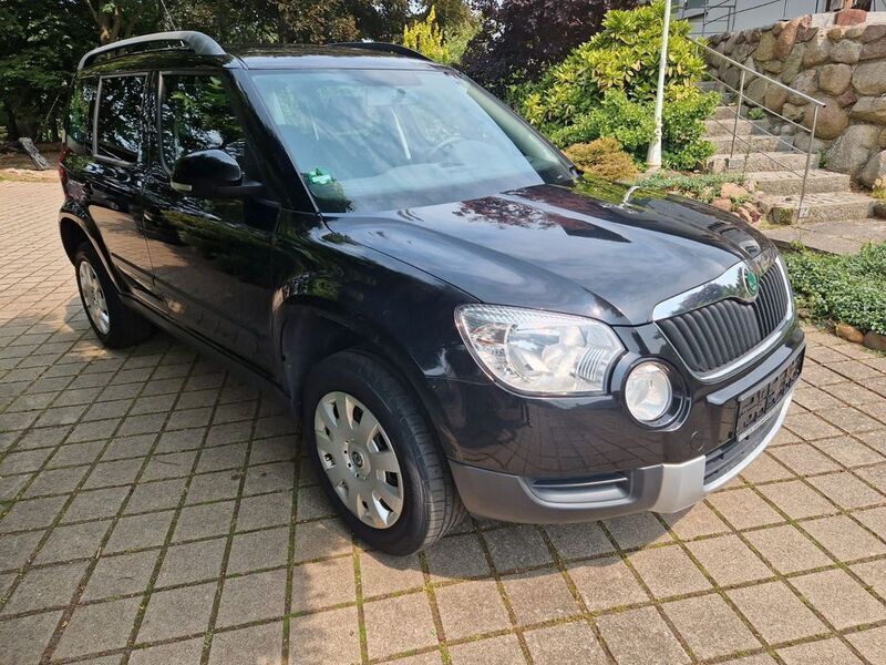 Schwarz Gebraucht 2010 Skoda Yeti SUV | 1.990 € (Superpreis) - Bild 1/4