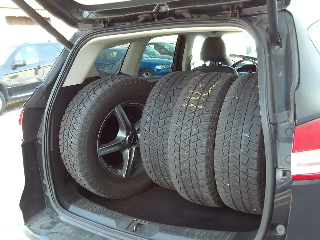 Gebraucht Ford Kuga Individual 179 PS (131 kW) 2015 Schwarz SUV
