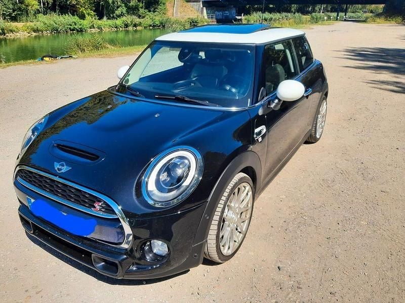 Schwarz Gebraucht 2017 Mini Cooper SD Kleinwagen | 19.000 € (Etwas zu teuer) - Bild 1/4