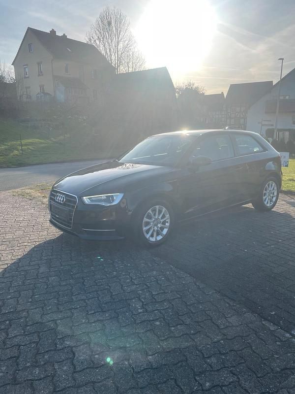 Gebraucht Audi A3 105 PS (77 kW) 2013 Schwarz Kombi
