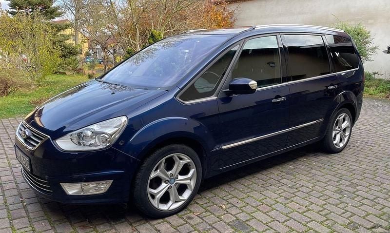 Blau Gebraucht 2012 Ford Galaxy Titanium Van / Kleinbus | 6.500 € (Guter Preis) - Bild 1/4
