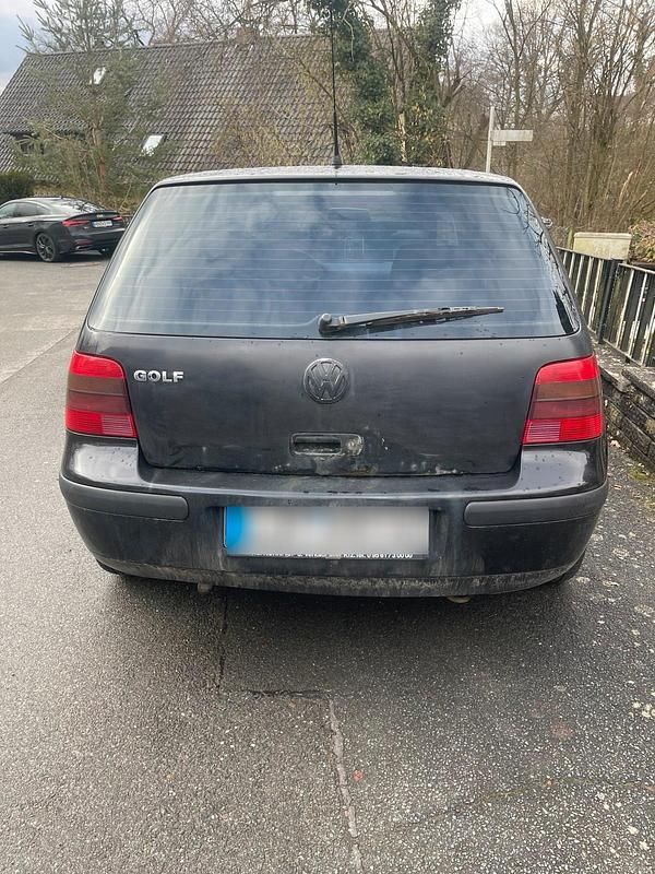 Gebraucht VW Golf IV 75 PS (55 kW) 2001 Schwarz Kleinwagen