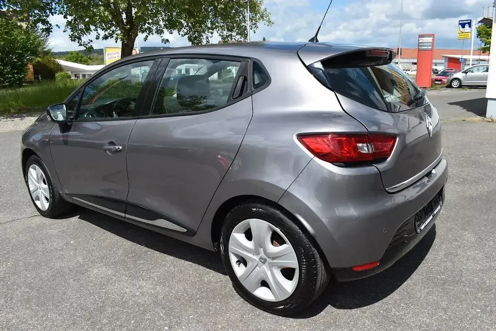 Gebraucht Renault Clio IV LIMITED 90 PS (66 kW) 2015 Grau Limousine