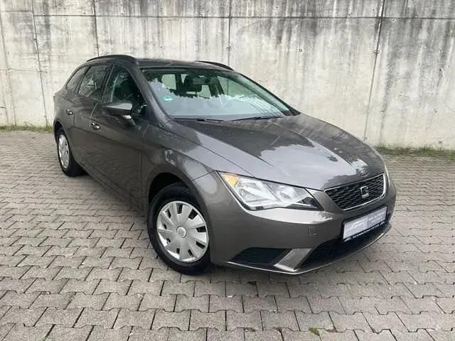 Begagnad Seat Leon ST Reference 86 HK (63 kW) 2016 Grå Kombi