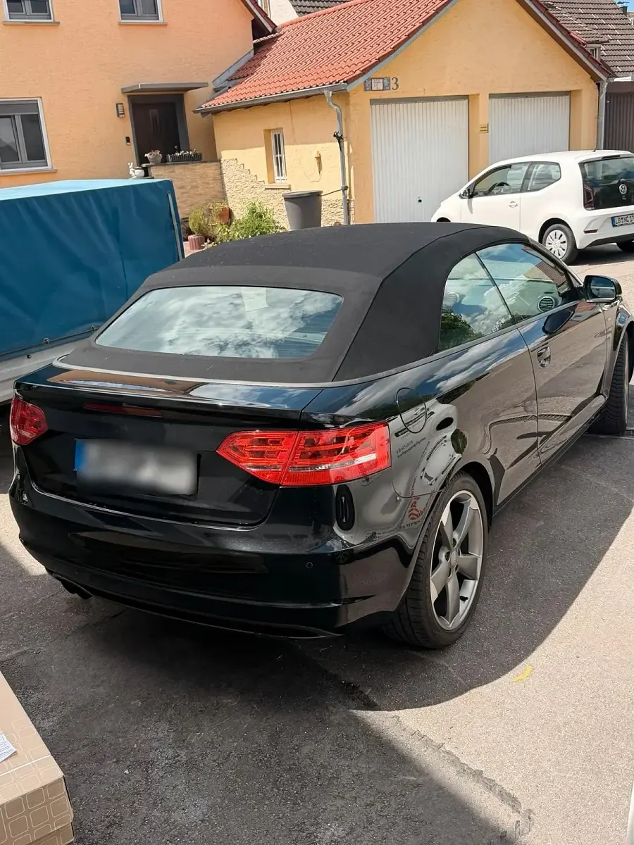 Gebraucht Audi A3 Cabriolet 125 PS (91 kW) 2012 Schwarz Cabrio