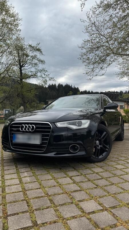 Schwarz Gebraucht 2011 Audi A6 Design Limousine | 16.300 € (Teuer) - Bild 1/4