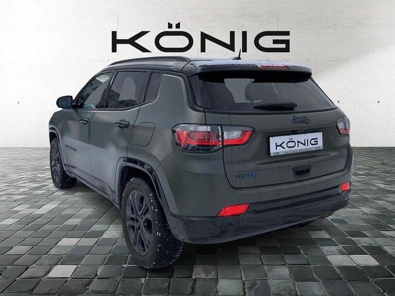 Gebraucht Jeep Compass 180 PS (132 kW) 2022 Mattzweifarblackierung mimet SUV