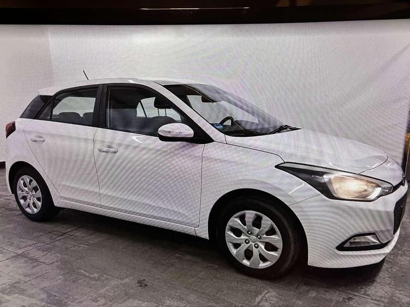 Gebraucht Hyundai i20 Classic 84 PS (61 kW) 2017 Limousine