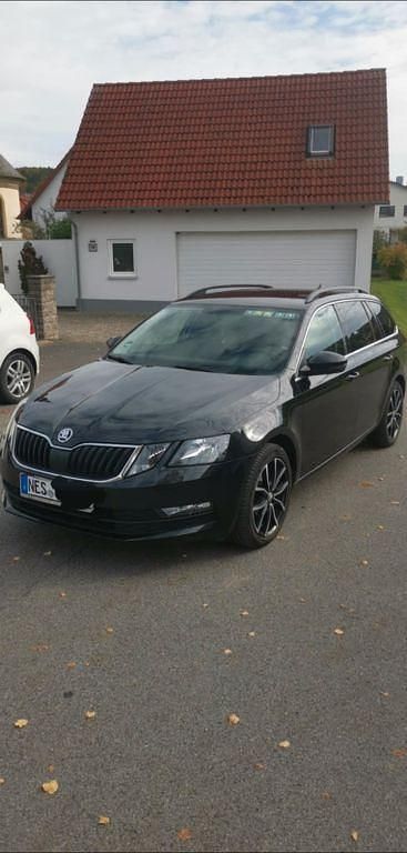 Schwarz Gebraucht 2020 Skoda Octavia G-TEC Active Kombi | 18.000 € (Etwas zu teuer) - Bild 1/4