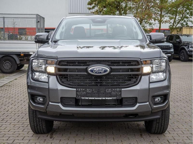 Neu Ford Ranger XLT 170 PS (125 kW) 2025 Grau Pickup