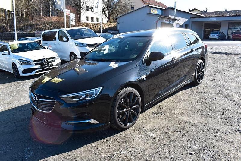 Gebraucht Opel Insignia OPC 260 PS (191 kW) 2017 Onyx schwarz (metallic) Kombi