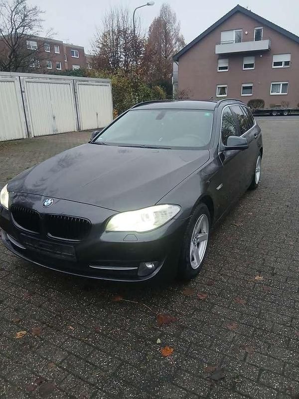 Second-hand BMW 525 204 CP (150 kW) 2011 Negru Break