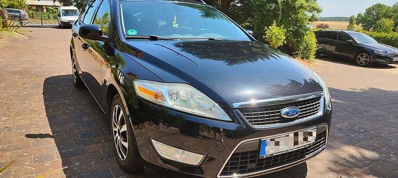 Gebraucht Ford Mondeo 140 PS (102 kW) 2010 Schwarz Limousine