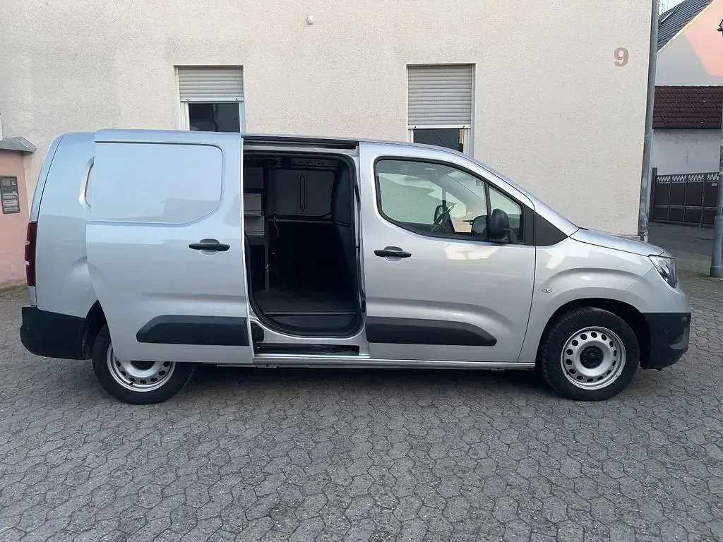 Gebraucht Opel Combo 131 PS (96 kW) 2021 Silber Van / Kleinbus