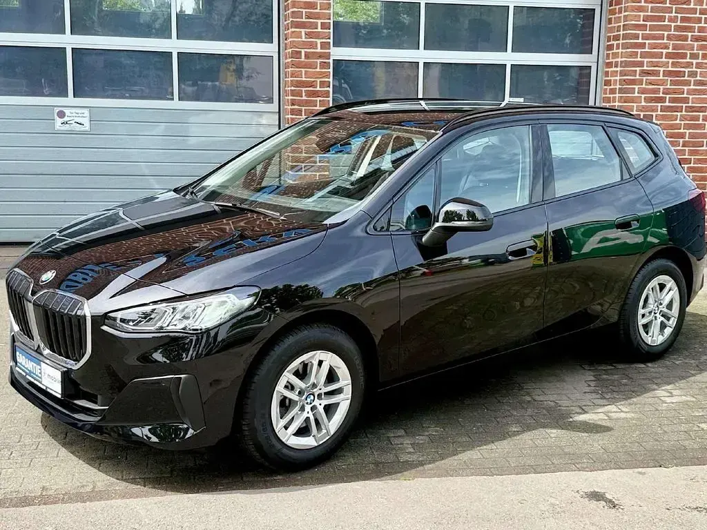 Gebraucht BMW 216 Sport Line 122 PS (89 kW) 2025 Schwarz ii Coupé