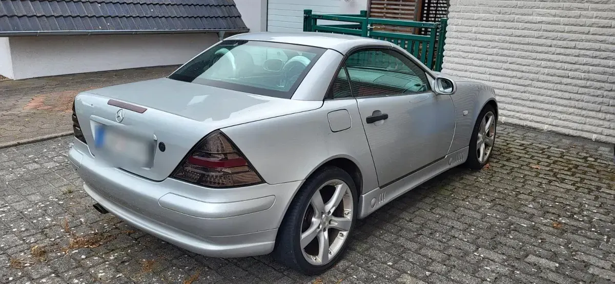 Gebraucht Mercedes SLK230 193 PS (141 kW) 1996 Silber Cabrio