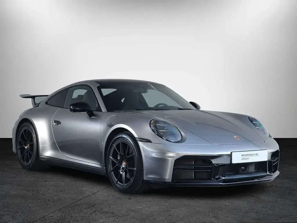 Gebraucht Porsche 911 Carrera 394 PS (289 kW) 2025 Schwarz Coupé