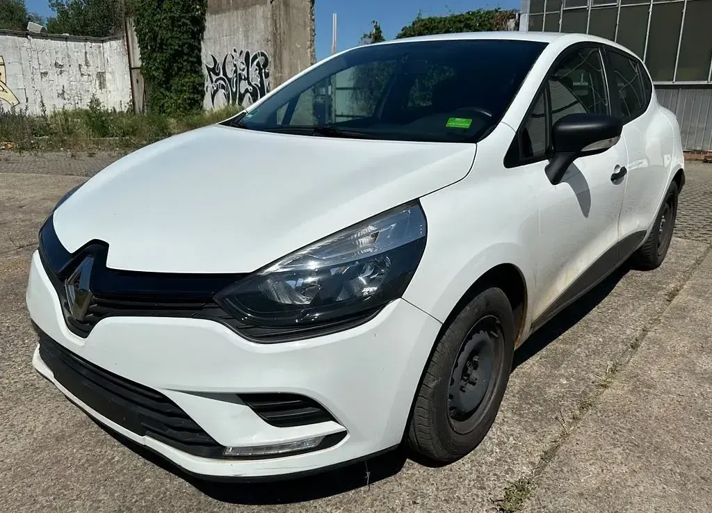 Gebraucht Renault Clio Life 76 PS (55 kW) 2019 Weiß Limousine