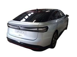 Gebraucht VW ID.7 Pro 210 kW (286 PS) 2025 Silber (scale silver metallic) Limousine