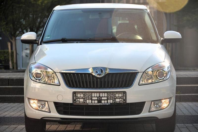 Gebraucht Skoda Fabia Fresh 86 PS (63 kW) 2014 Weiß Limousine