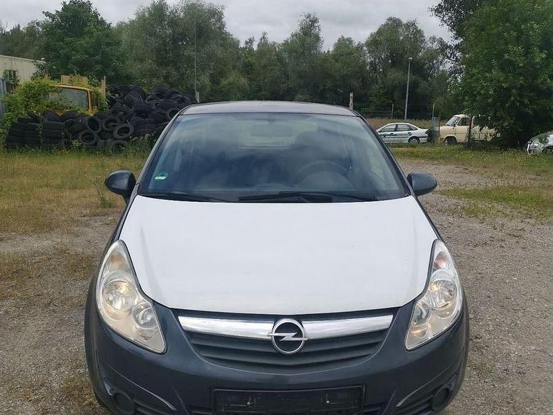 Gebraucht Opel Corsa Selection 75 PS (55 kW) 2010 Kleinwagen