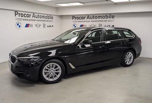Gebraucht BMW 520 Sport Line 190 PS (139 kW) 2022 Schwarz Kombi