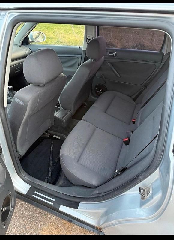 Gebraucht VW Passat 115 PS (84 kW) 2004 Silber Kombi
