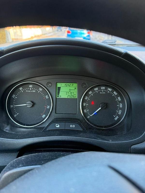 Gebraucht Skoda Fabia Ambition 105 PS (77 kW) 2012 Schwarz Kombi