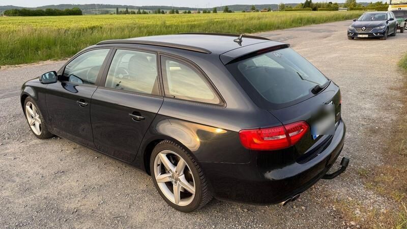 Gebraucht Audi A4 245 PS (180 kW) 2015 Blau Kombi