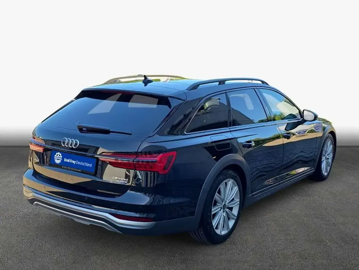 Gebraucht Audi A6 Allroad Ambiente 204 PS (150 kW) 2023 Mythosschwarz metallic Kombi
