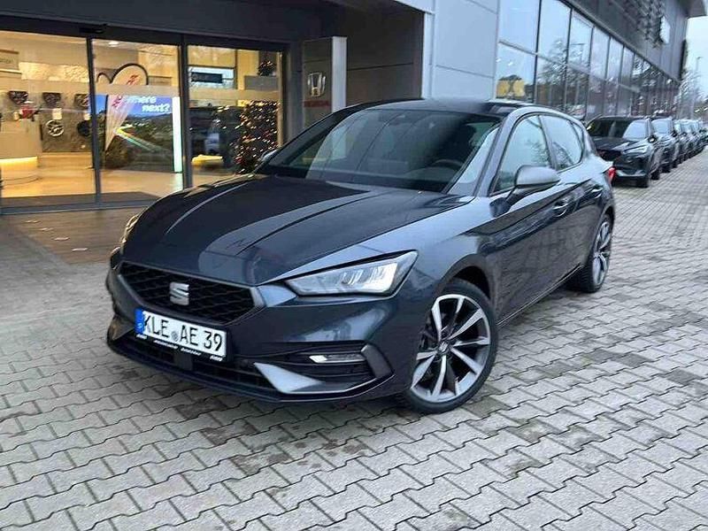 Gebraucht Seat Leon FR 150 PS (110 kW) 2025 Magnetic grau metallic Limousine