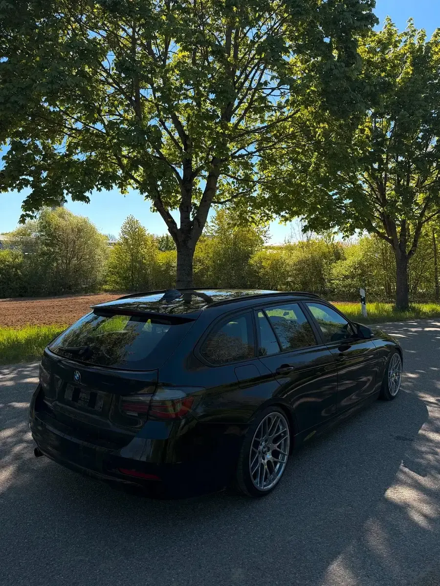 Gebraucht BMW 320 M Performance 184 PS (135 kW) 2013 Schwarz Kombi