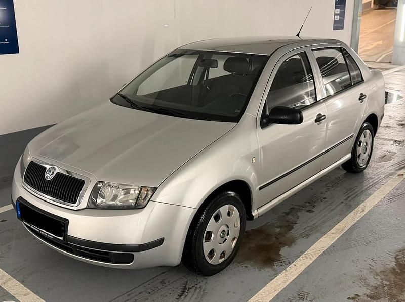Silber Gebraucht 2003 Skoda Fabia Limousine | 1.300 € (Guter Preis) - Bild 1/4