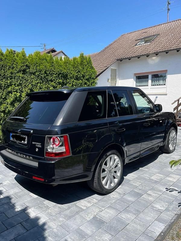 Schwarz Gebraucht 2011 Land Rover Range Rover HSE SUV | 15.999 € - Bild 1/4
