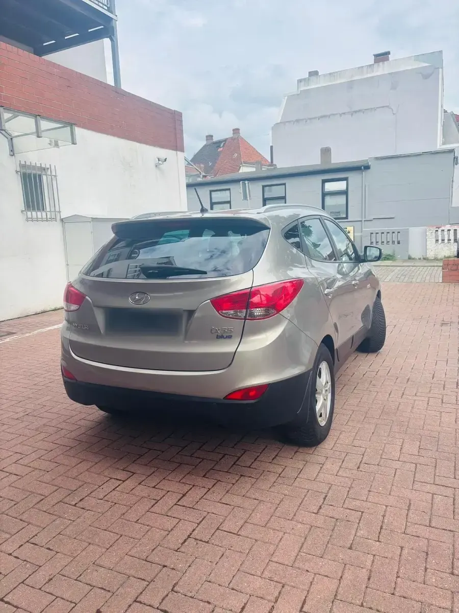 Gebraucht Hyundai ix35 135 PS (99 kW) 2011 Grau SUV