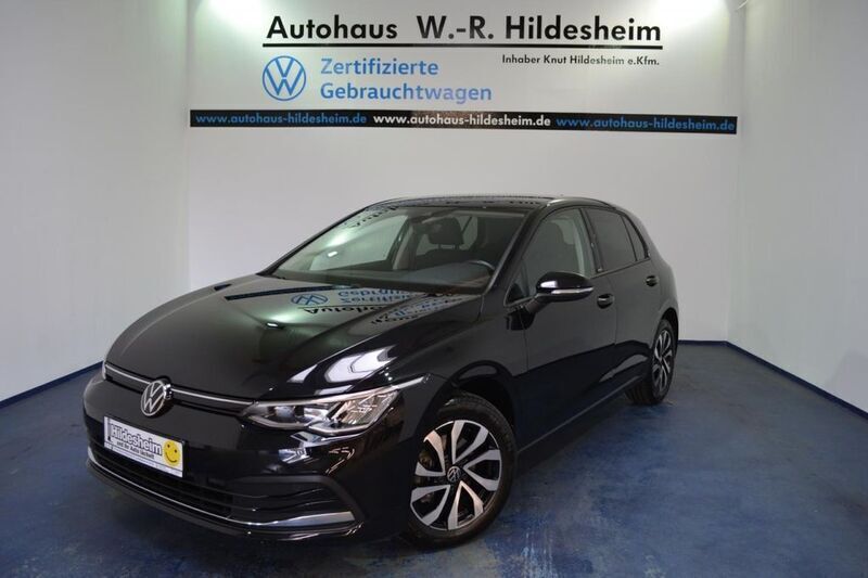 Gebraucht VW Golf VIII Active 150 PS (110 kW) 2023 Schwarz Limousine