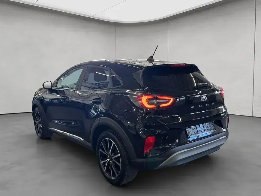 Gebraucht Ford Puma Titanium 125 PS (91 kW) 2021 Obsidianschwarz metallic SUV