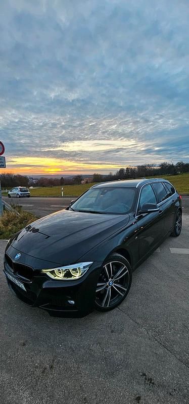 Schwarz Gebraucht 2015 BMW 340 M Sport Kombi | 21.750 € - Bild 1/4